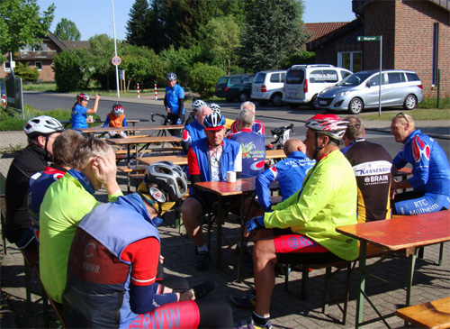 Pausentee mit frikadelle